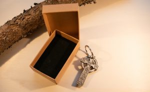 Cast Pewter Celtic Cross