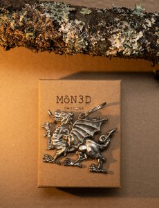 Welsh Dragon Keyring. A sculpted welsh dragon in high quality pewter